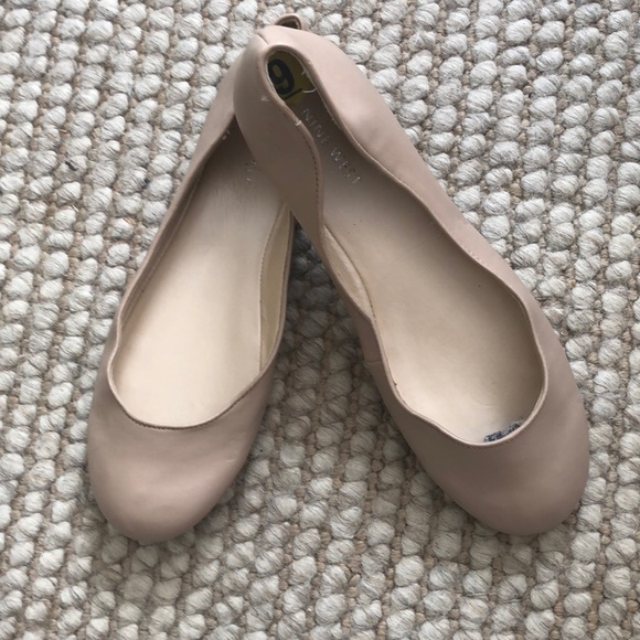 Nine West Cushioned Nude Flats - Picture 3 of 6